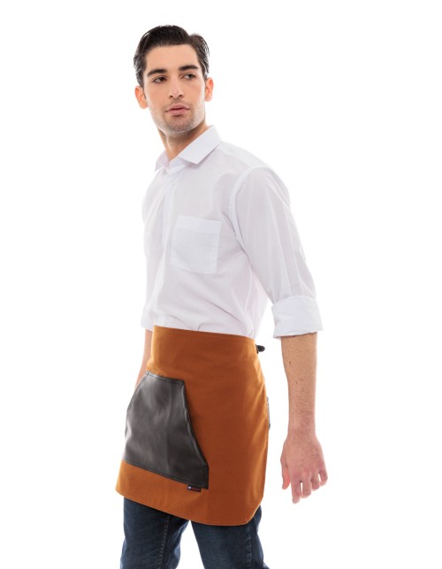 Κάμελ Ποδιά Unisex Barista Κοντή - Από Καμβά Ύφασμα & Μαύρη Μάρσιπο Vegan Leather Τσέπη